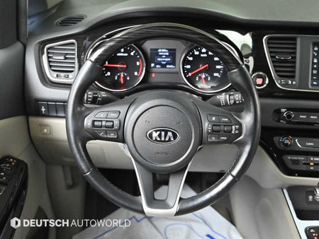 Kia Carnival — photo 13