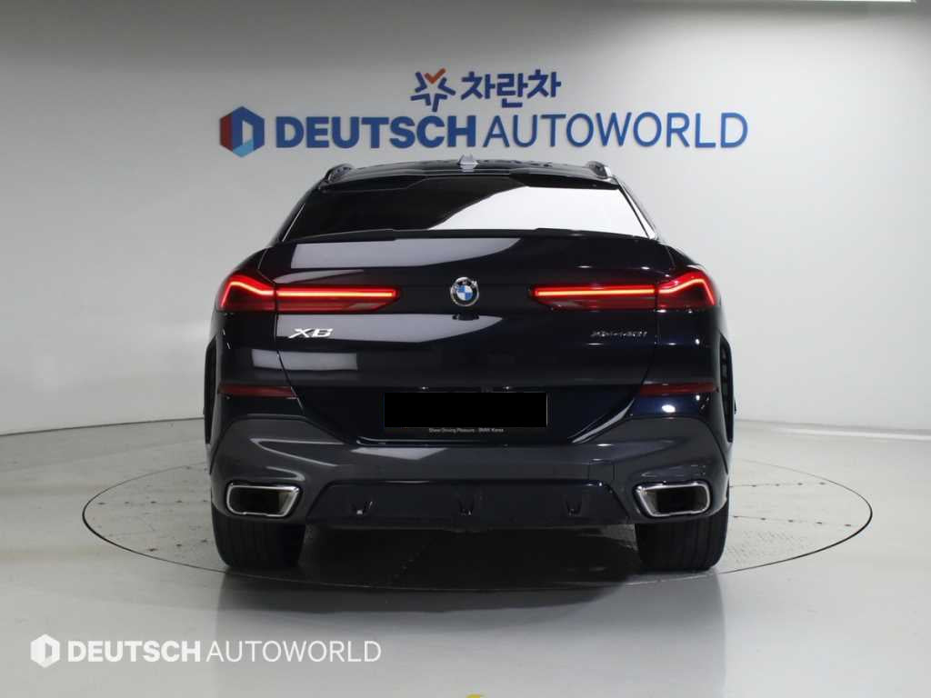 BMW X6 — photo 04
