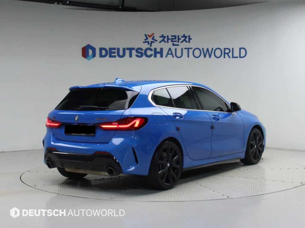 BMW 1-Series — photo 02