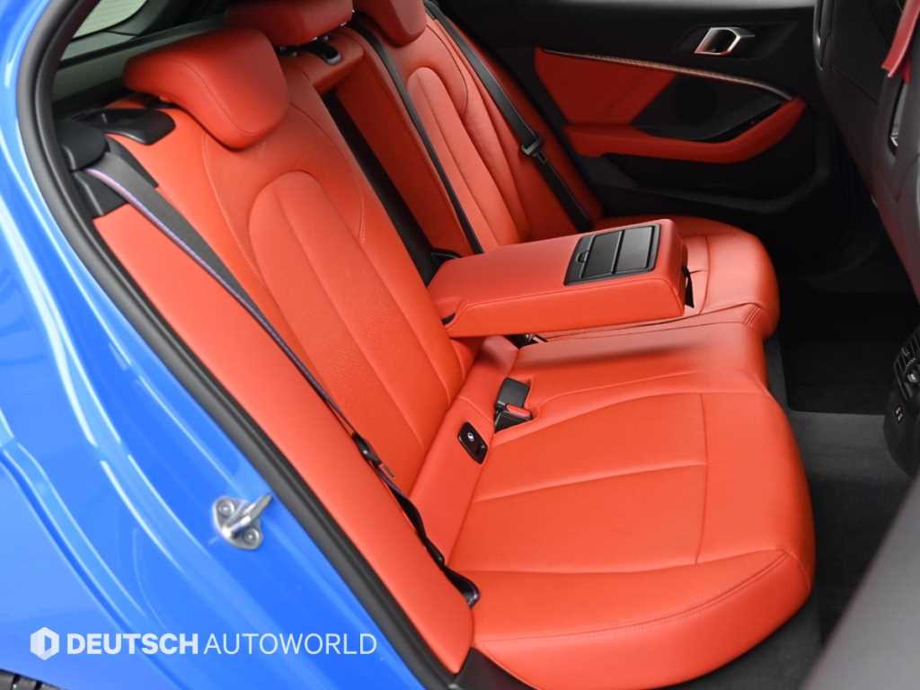 BMW 1-Series — photo 12