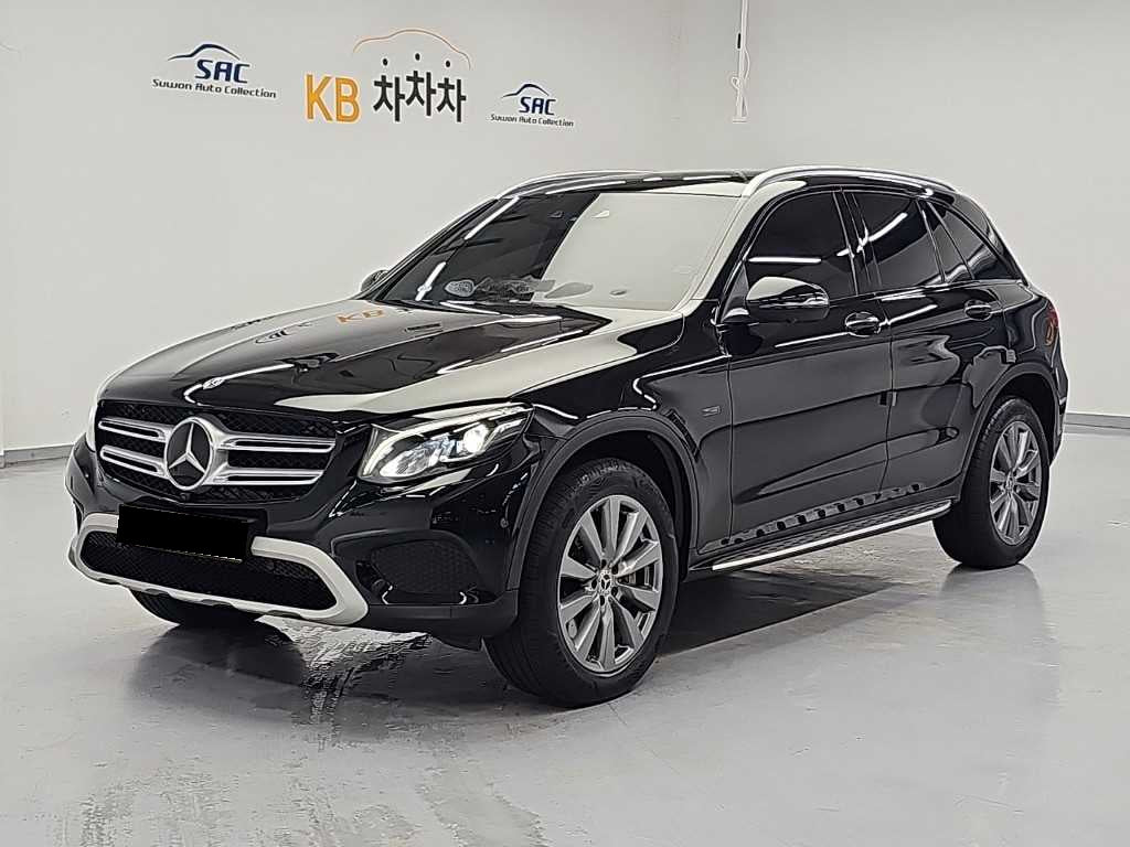 Mercedes-Benz GLC-Class — photo 01