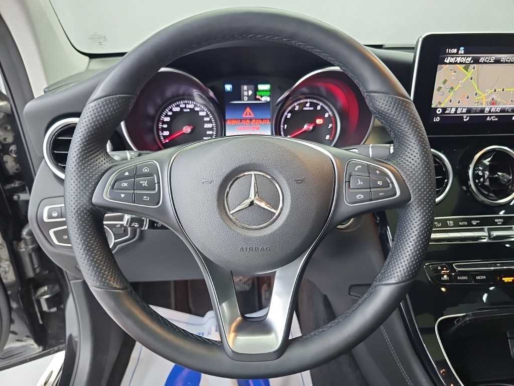 Mercedes-Benz GLC-Class — photo 09