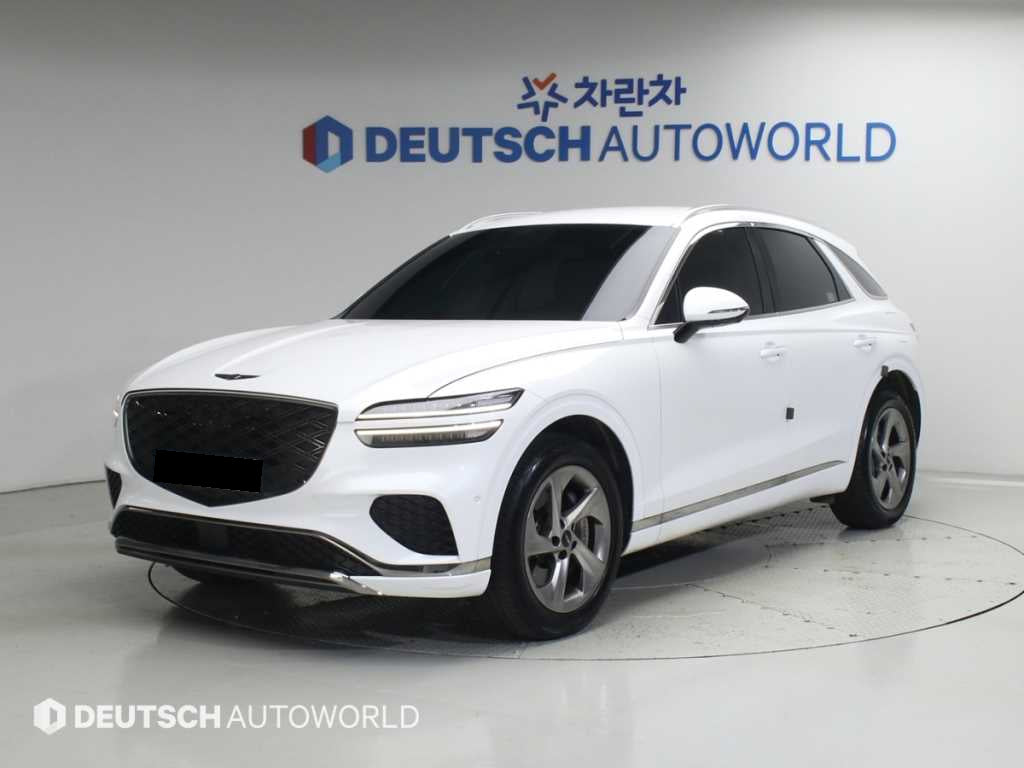 Genesis GV70 — photo 01