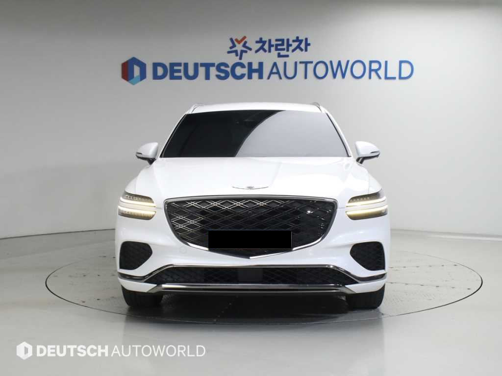 Genesis GV70 — photo 03