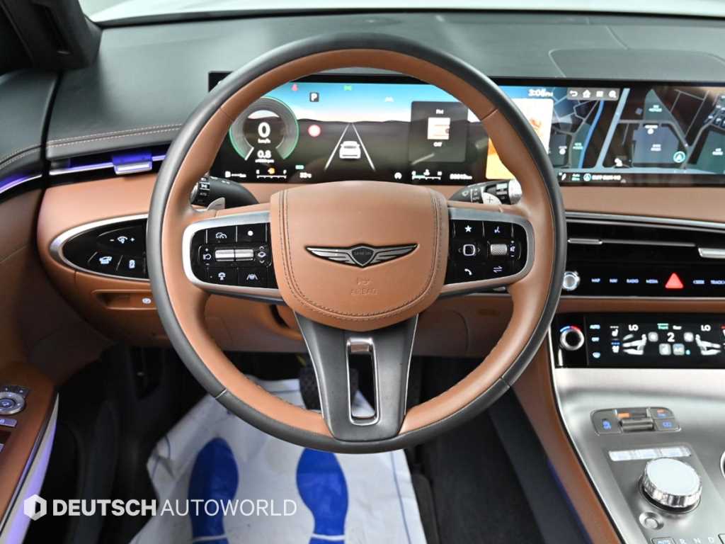 Genesis GV70 — photo 13