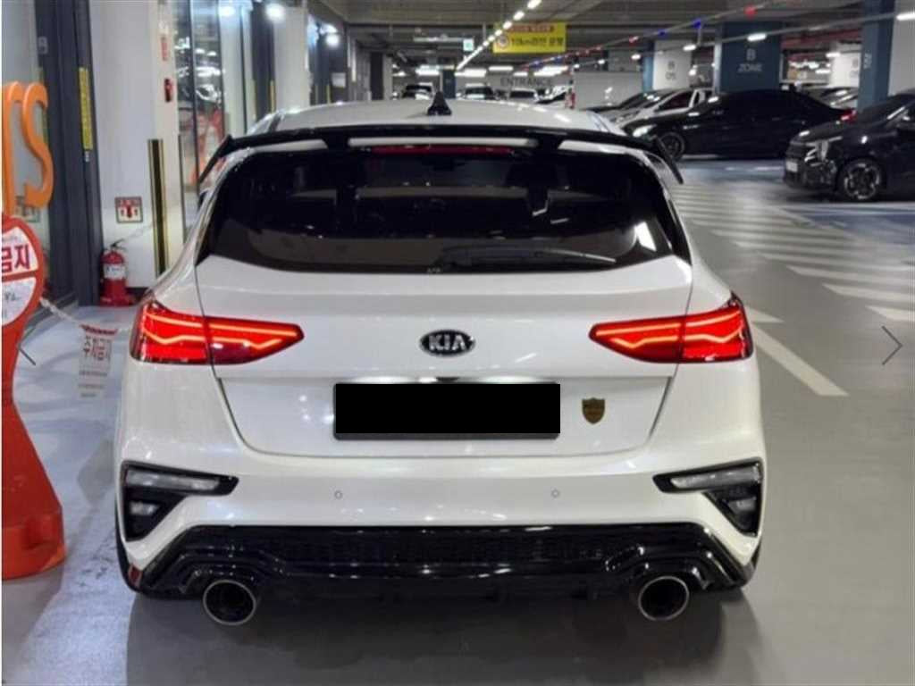 Kia K3 — photo 05