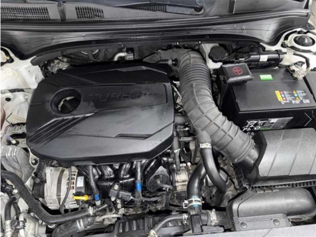 Kia K3 — photo 12
