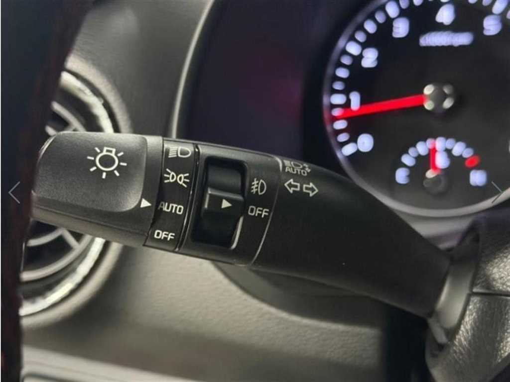 Kia K3 — photo 14