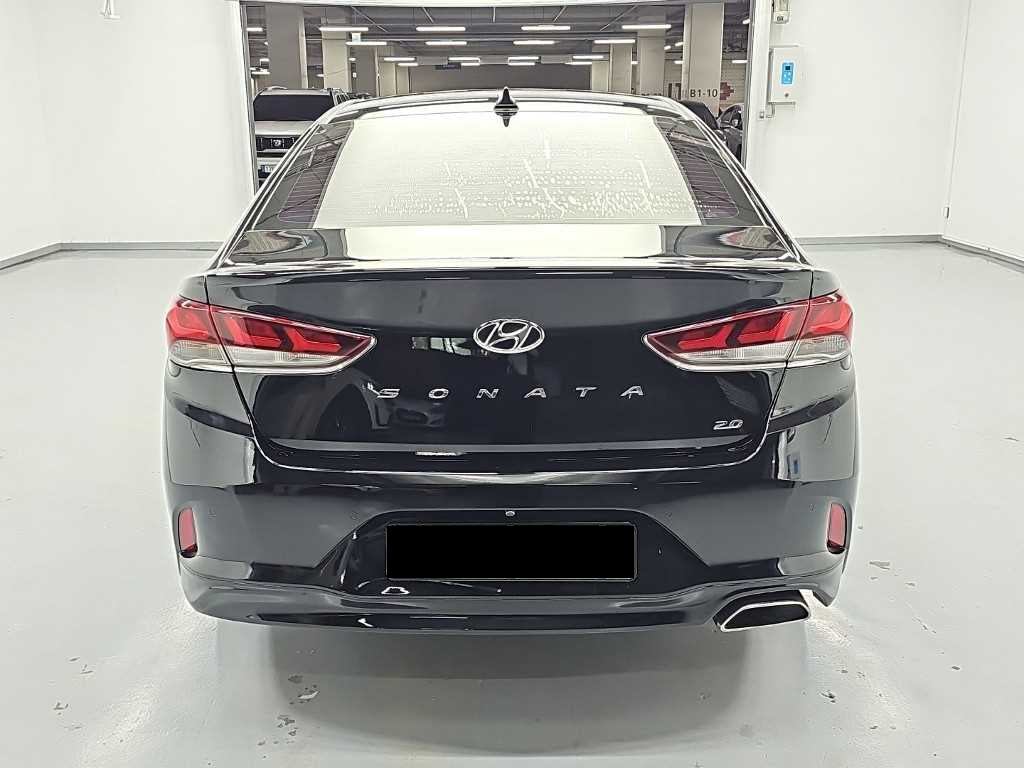 Hyundai Sonata — photo 03