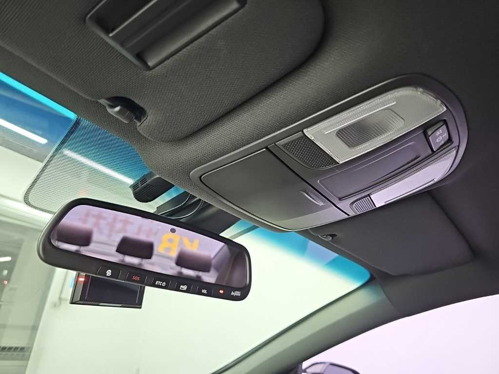 Hyundai Sonata — photo 16