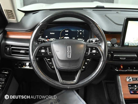 Lincoln Aviator — photo 13