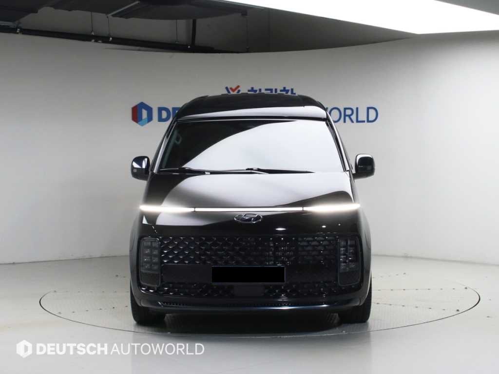 Hyundai Staria — photo 03