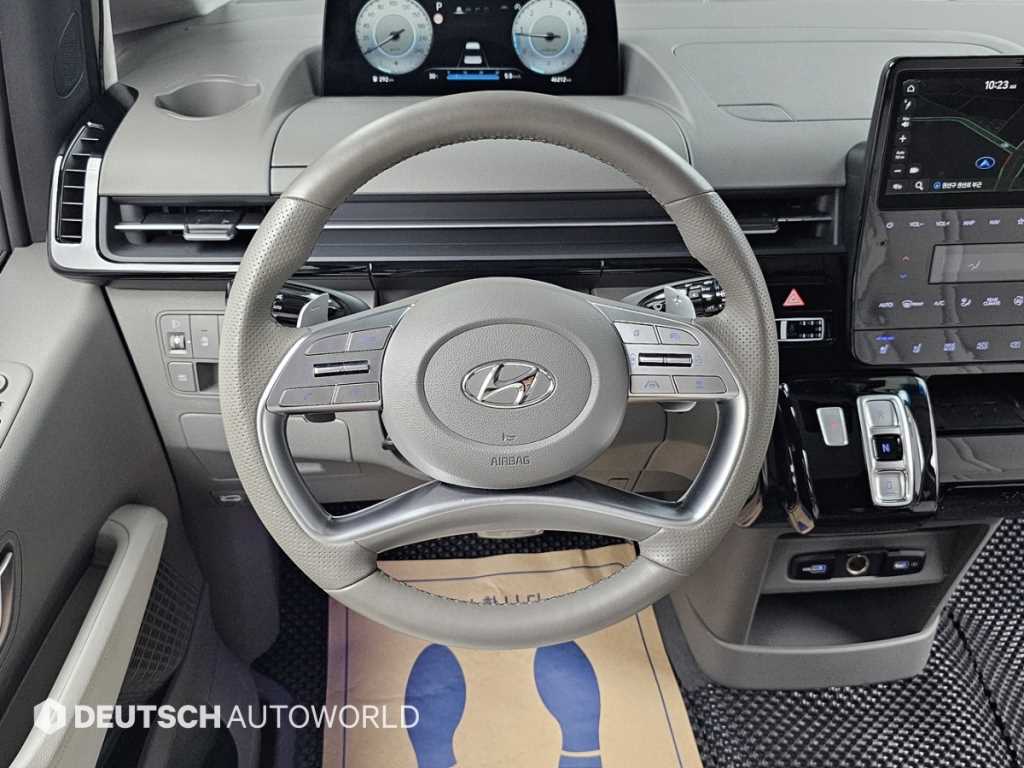 Hyundai Staria — photo 13