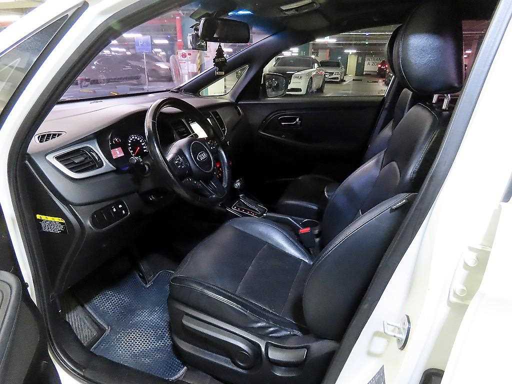 Kia Carens — photo 06