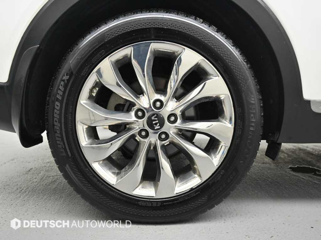 Kia Sorento — photo 05