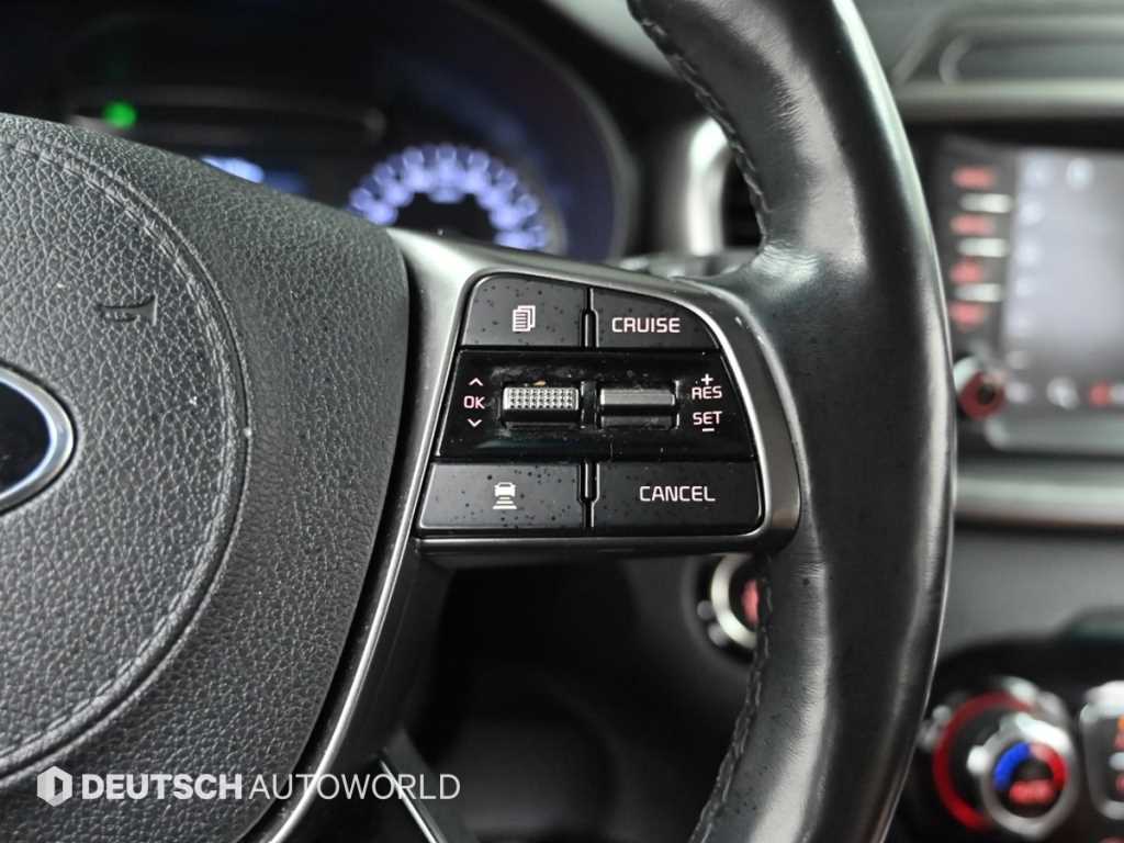 Kia Sorento — photo 18