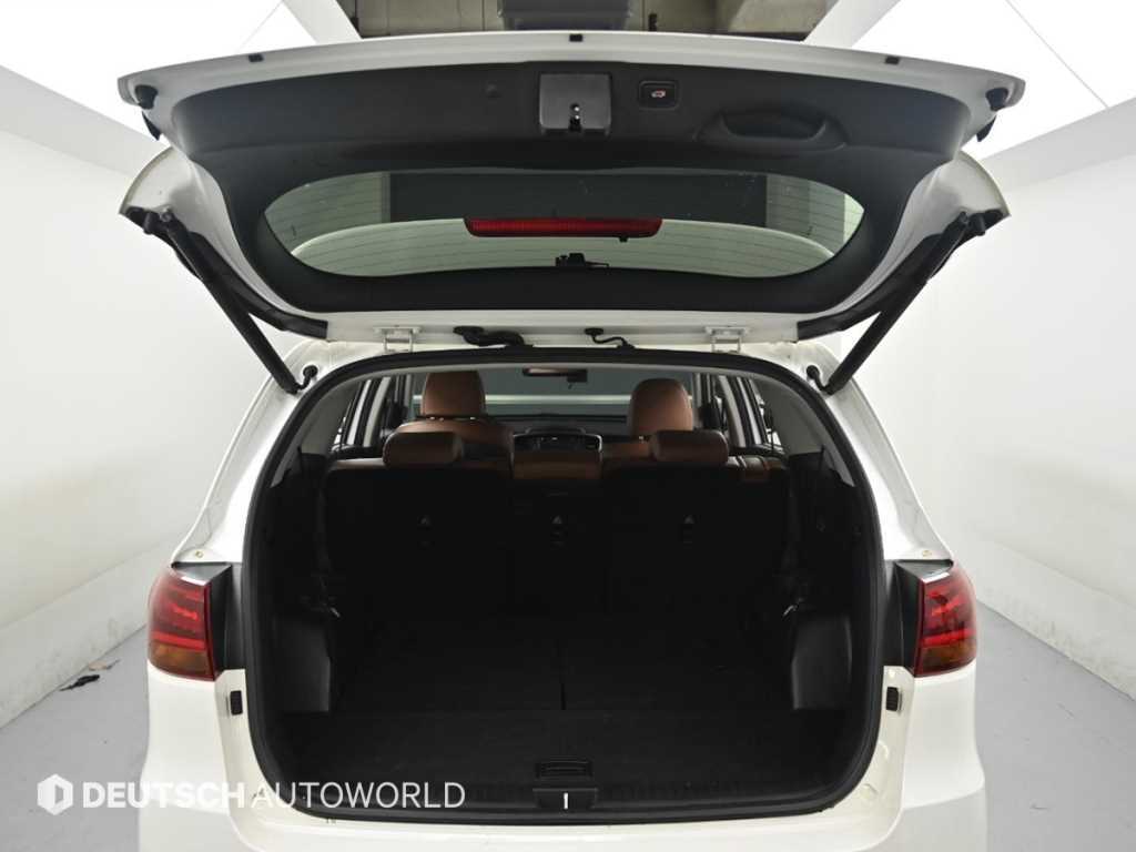 Kia Sorento — photo 20