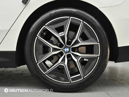 BMW 5-Series — photo 05