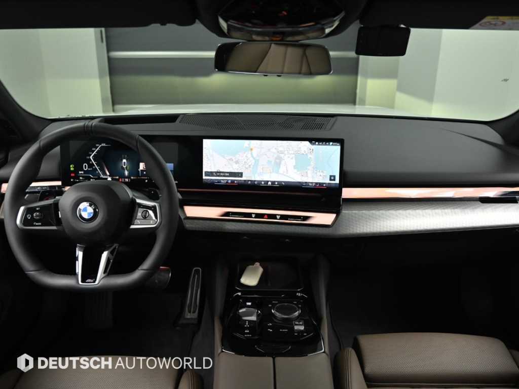 BMW 5-Series — photo 07