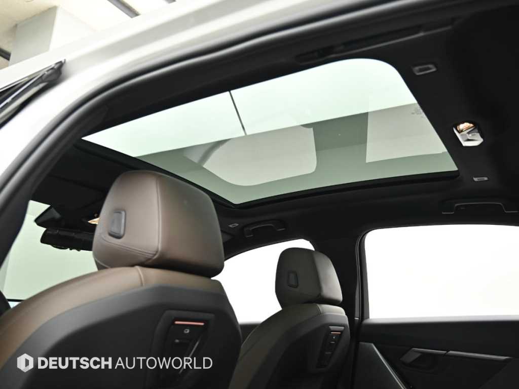 BMW 5-Series — photo 18