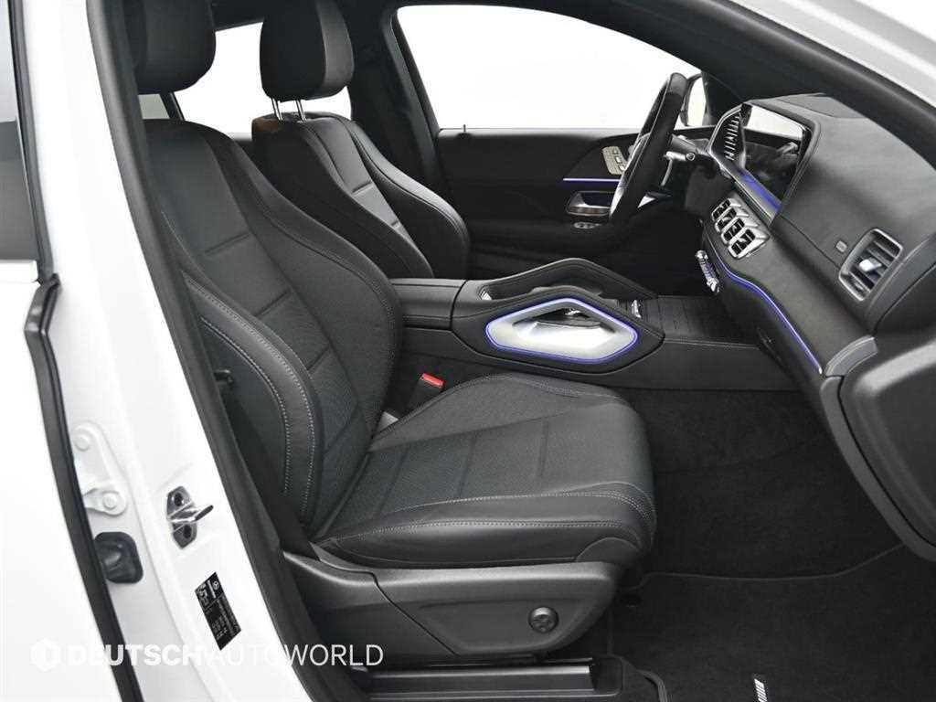 Mercedes-Benz GLE-Class — photo 10