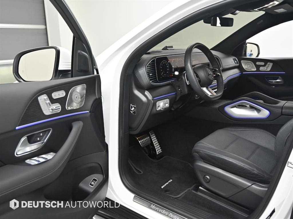 Mercedes-Benz GLE-Class — photo 11