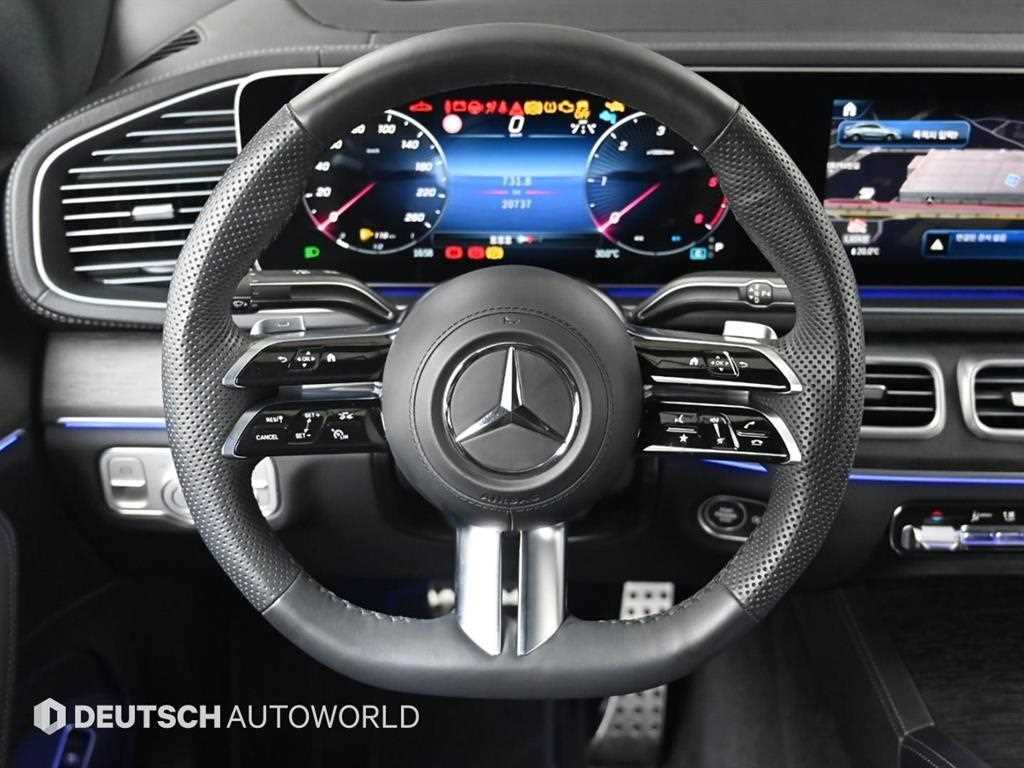 Mercedes-Benz GLE-Class — photo 13