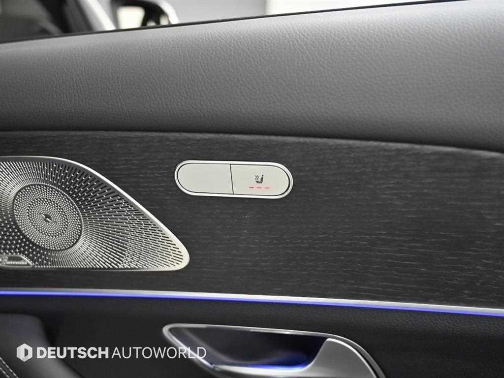 Mercedes-Benz GLE-Class — photo 16