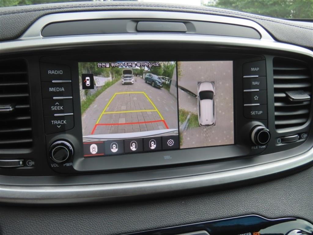 Kia Sorento — photo 09