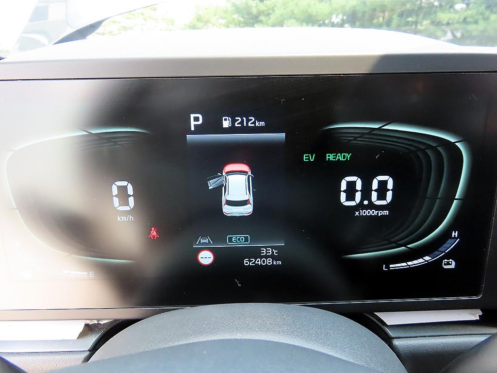 Kia Niro — photo 09