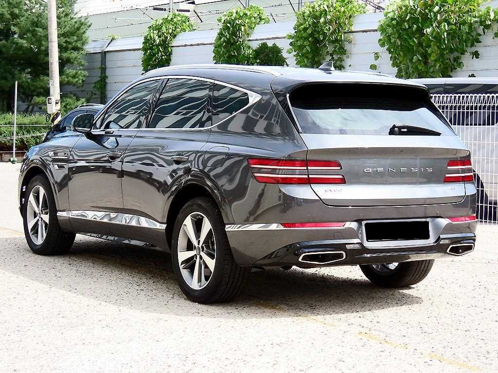 Genesis GV80 — photo 03