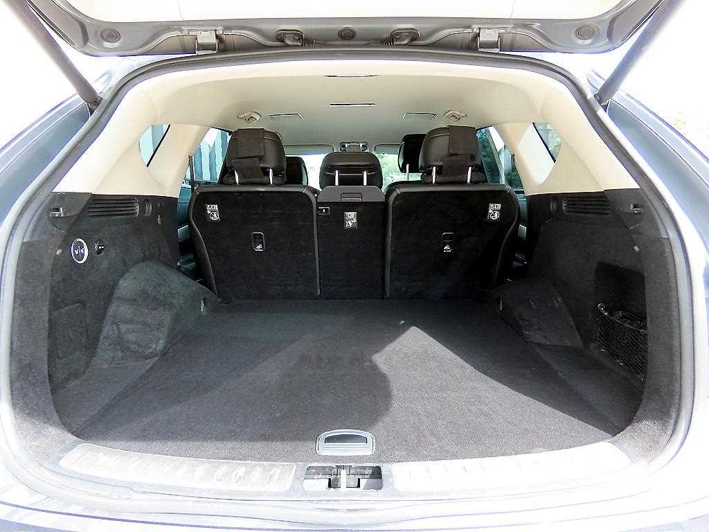 Genesis GV80 — photo 16