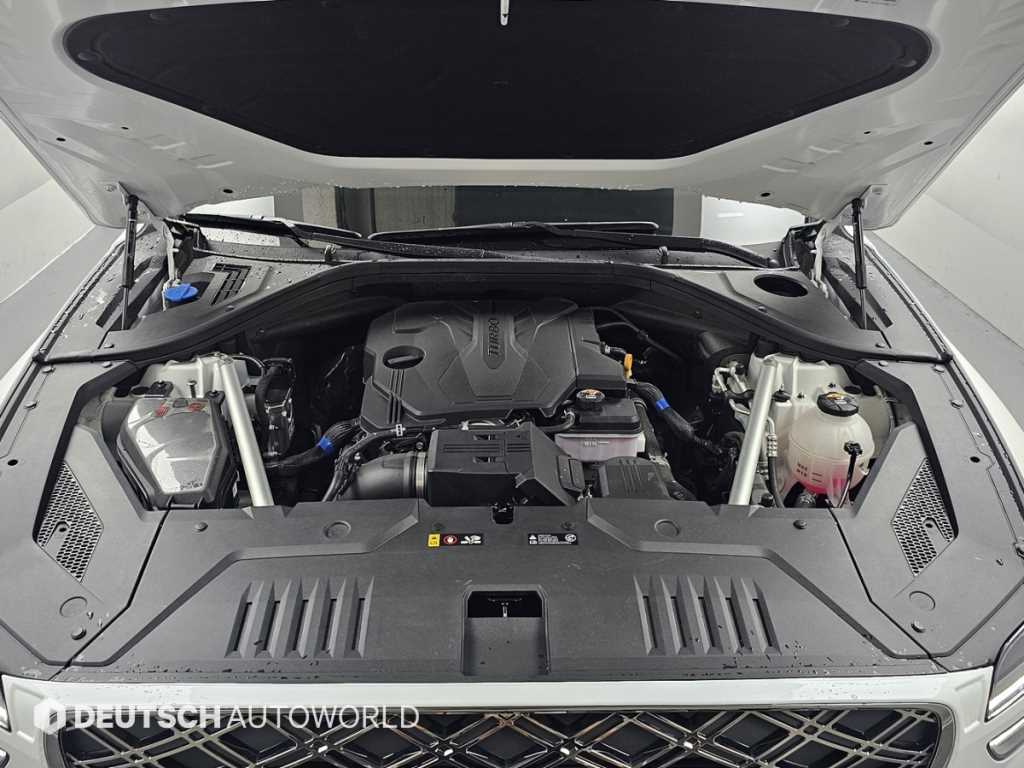 Genesis GV70 — photo 06