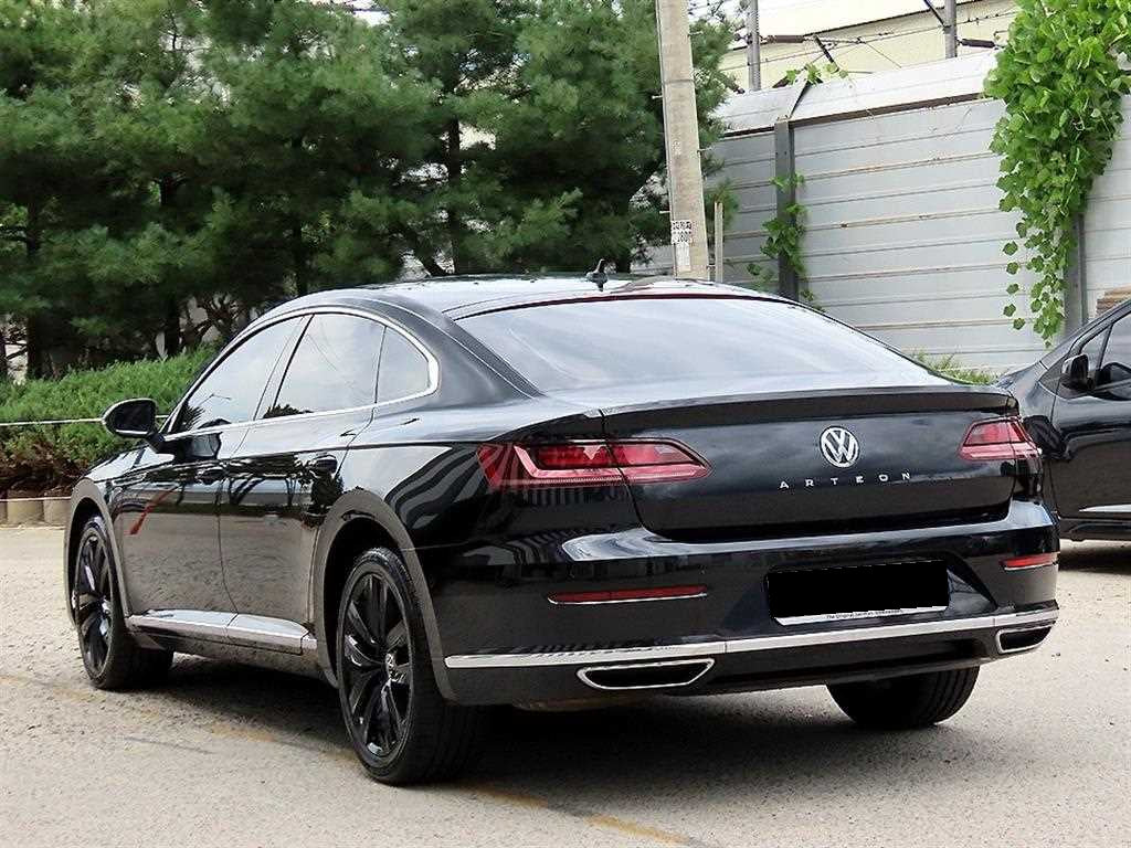 Volkswagen Arteon — photo 03
