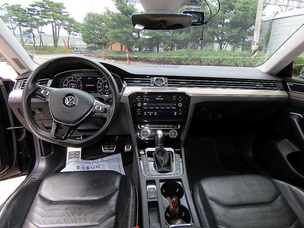 Volkswagen Arteon — photo 07