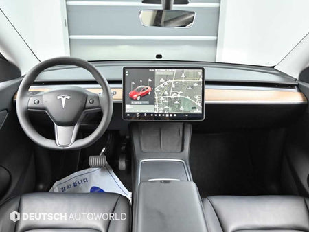 Tesla Model Y — photo 07