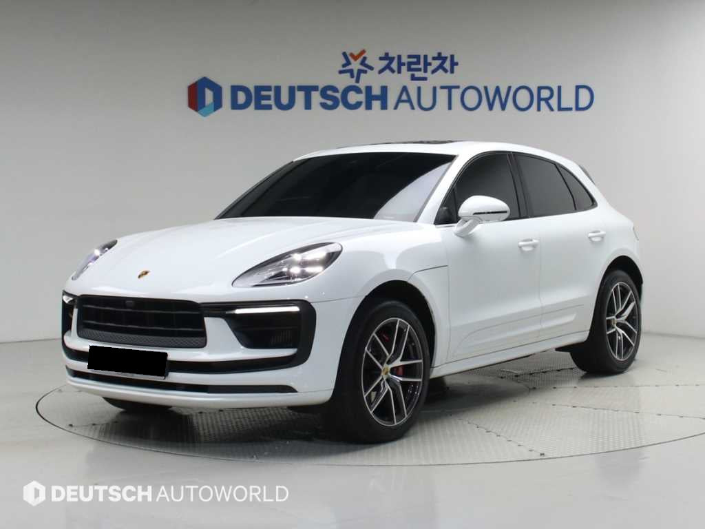 Porsche Macan — photo 01