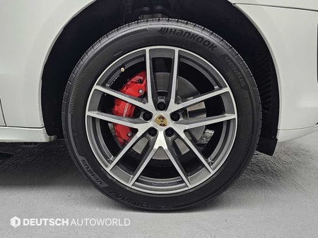 Porsche Macan — photo 05