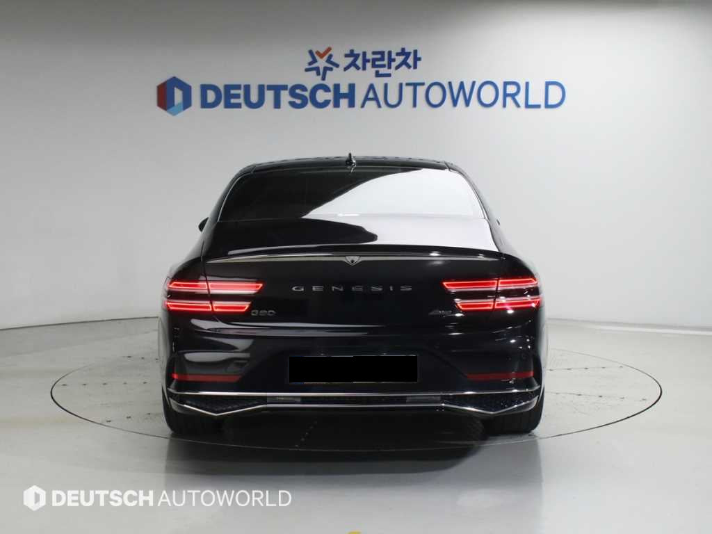 Genesis G80 — photo 04