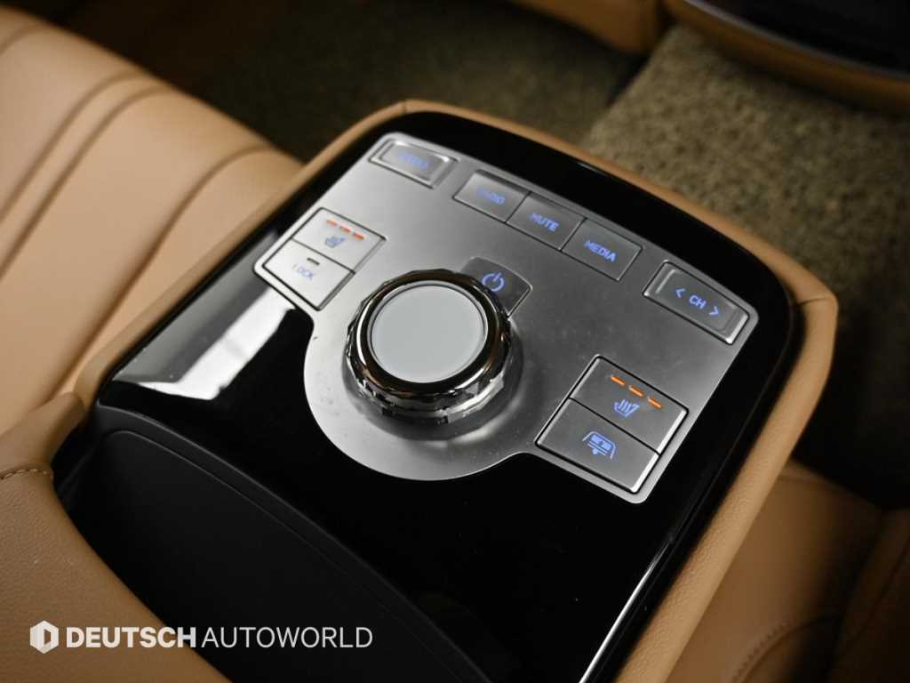 Genesis G80 — photo 16