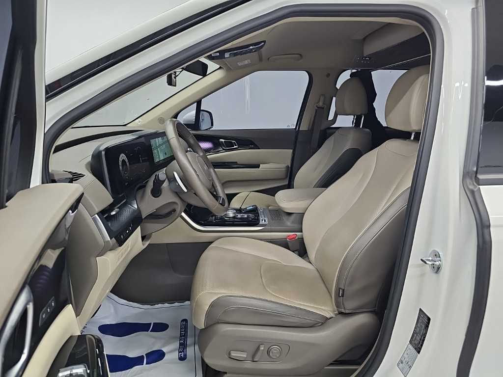 Kia Carnival — photo 11