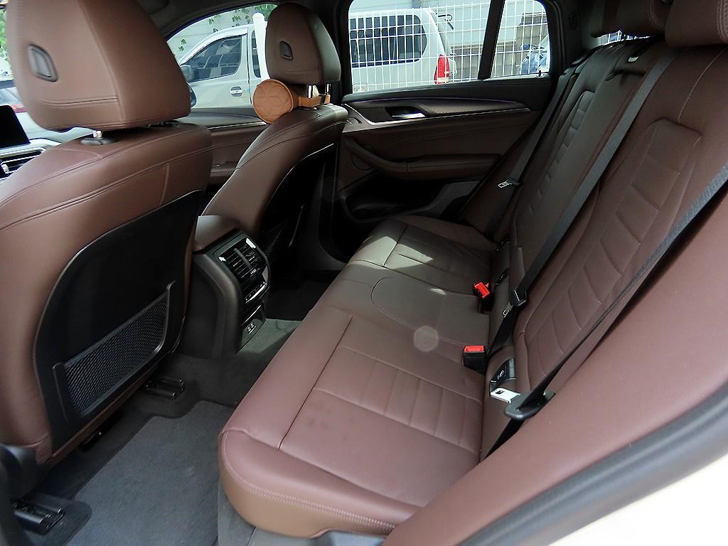 BMW X4 — photo 06
