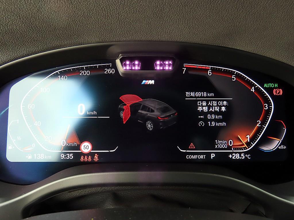 BMW X4 — photo 09