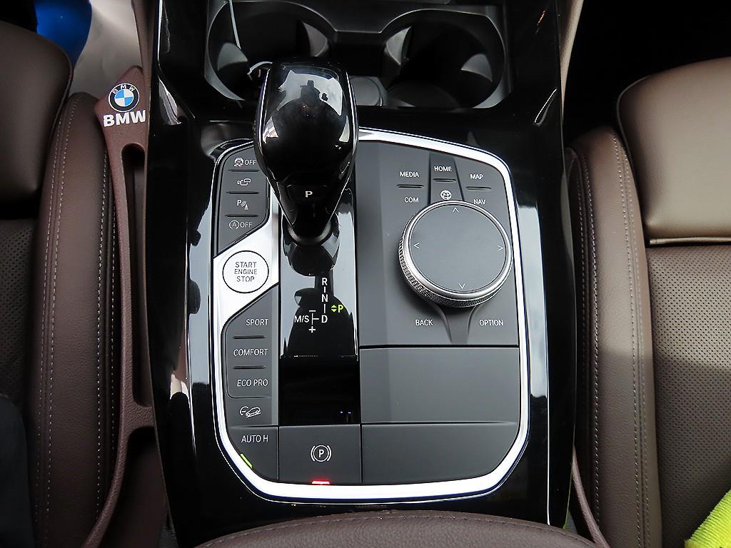BMW X4 — photo 11