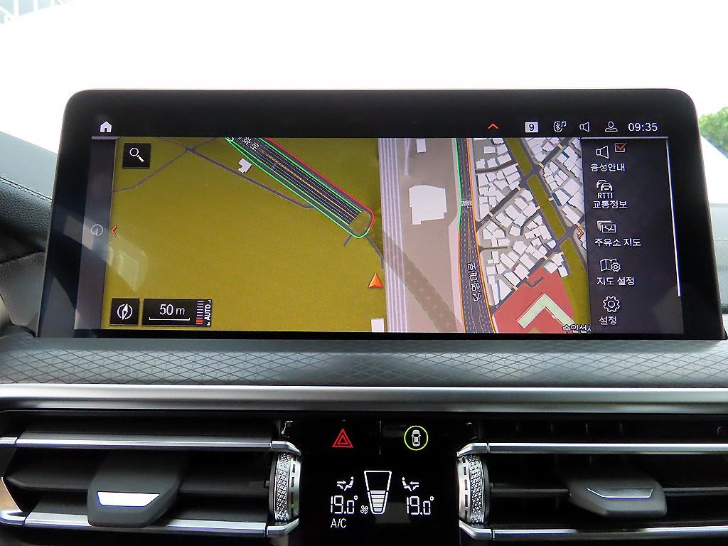 BMW X4 — photo 14