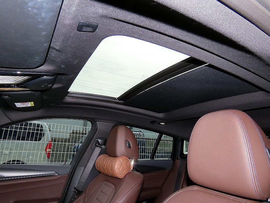 BMW X4 — photo 17