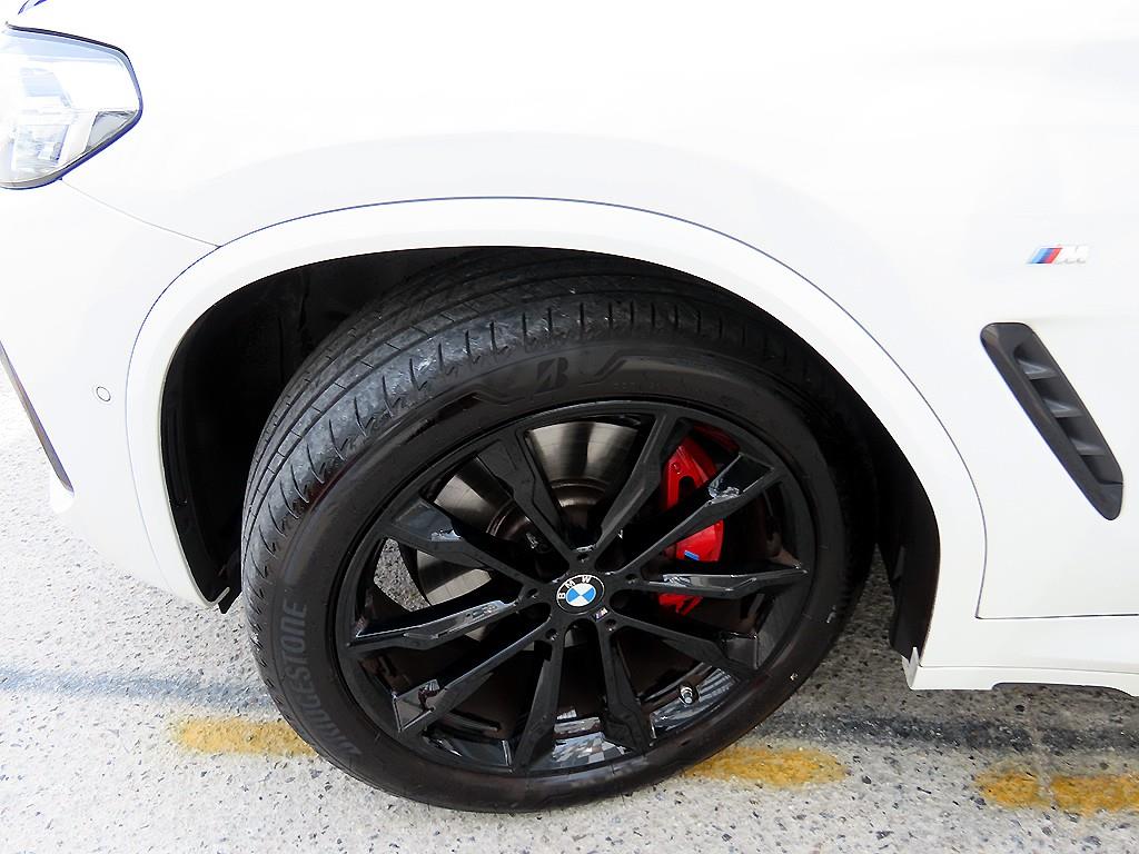 BMW X4 — photo 20