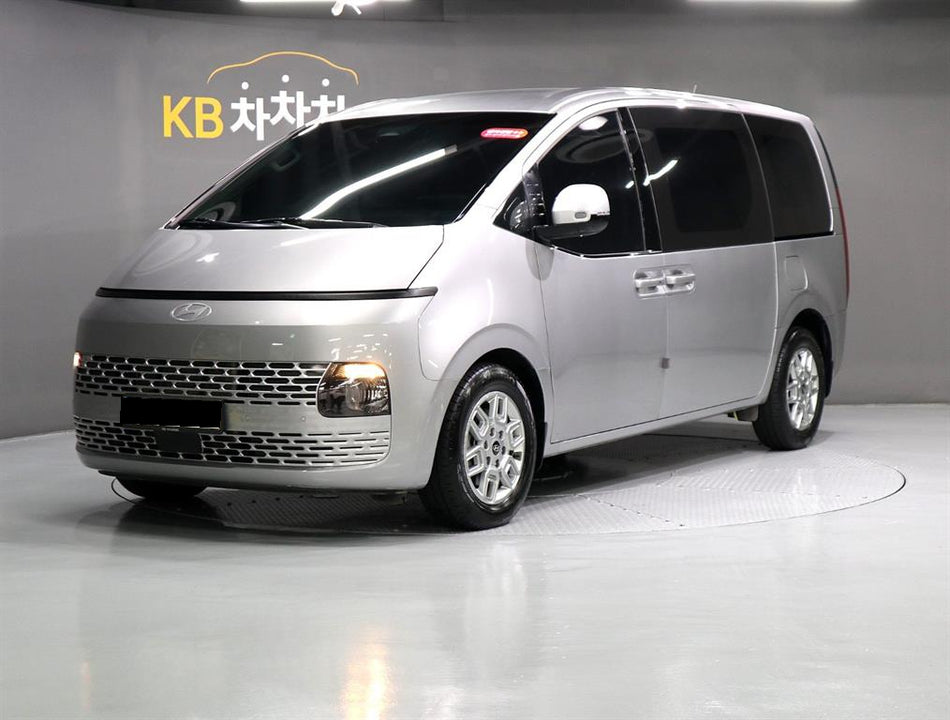 Hyundai Staria — photo 01
