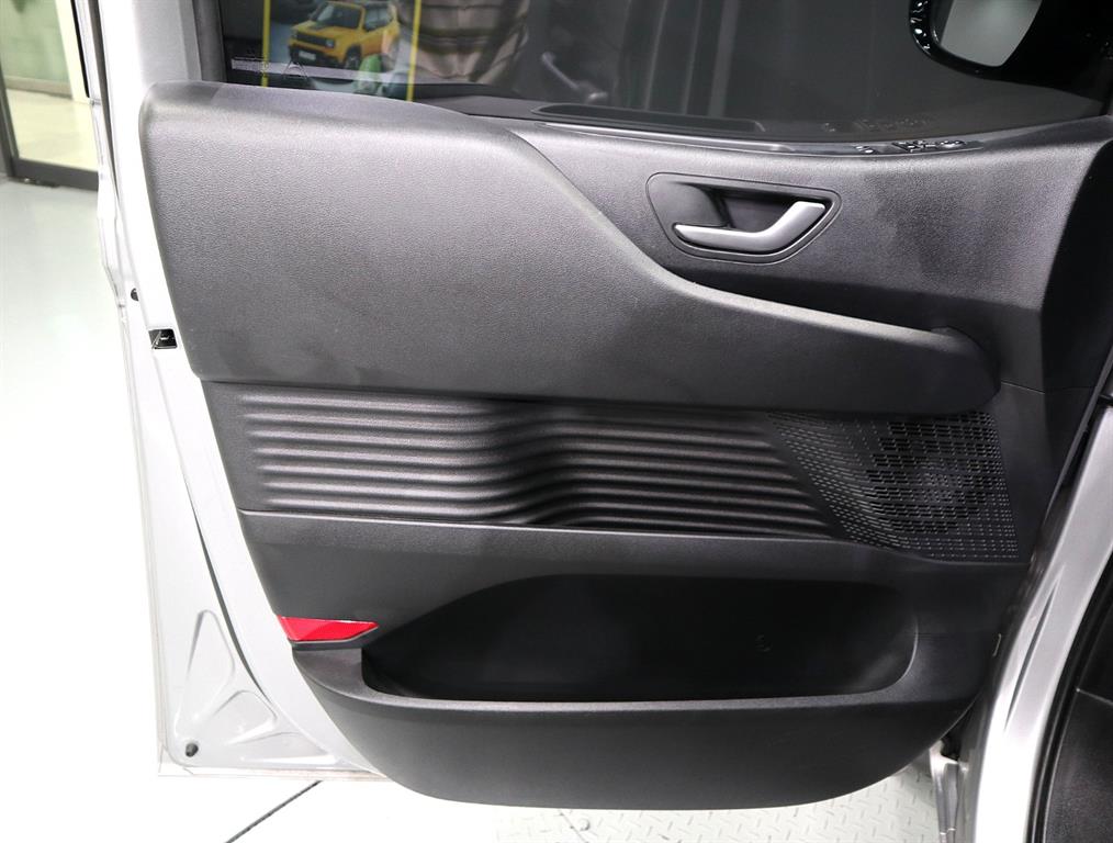 Hyundai Staria — photo 07