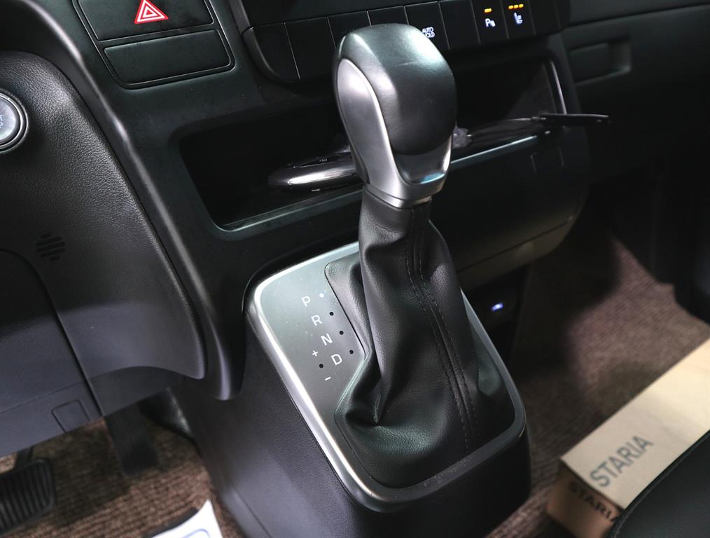 Hyundai Staria — photo 18